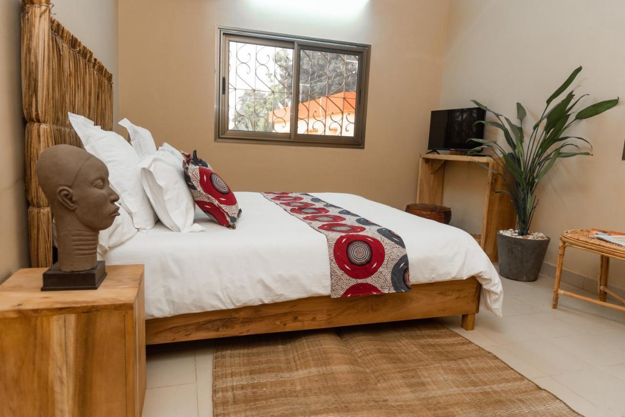 Hotel Nomads à Lomé Extérieur photo