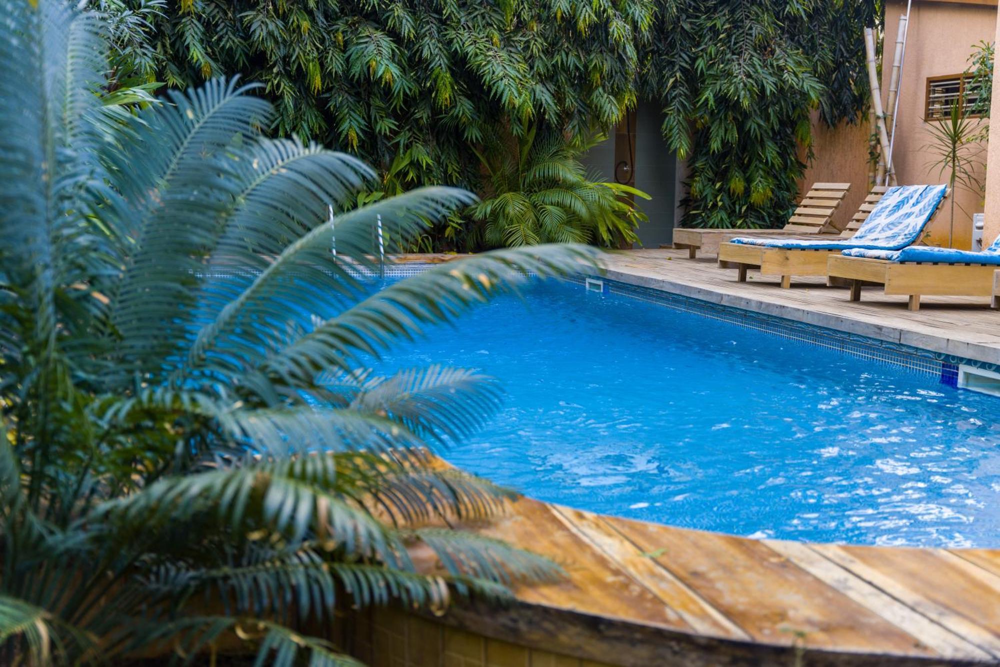 Hotel Nomads à Lomé Extérieur photo